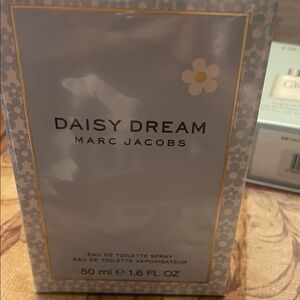 Marc Jacobs Daisy Dream Light Blue Floral Box